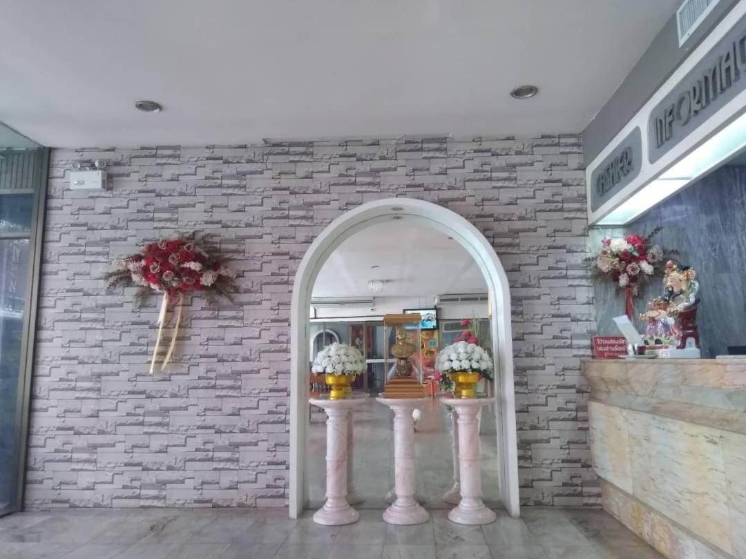 Indra Hotel Hatyai Hat Yai Ngoại thất bức ảnh